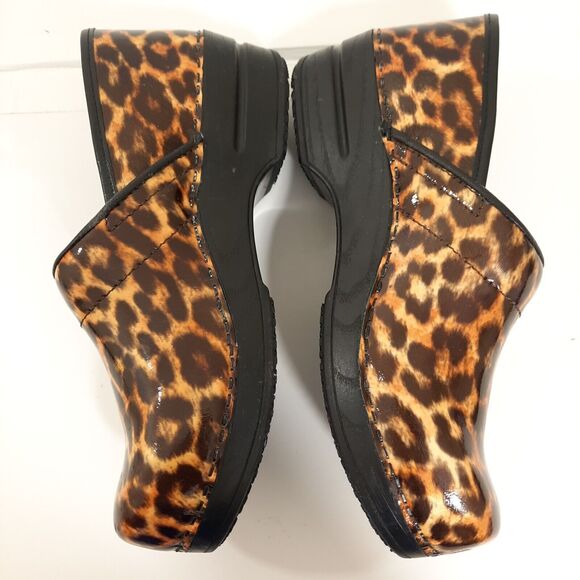 Sanita Clogs Sz 40 US 8.5 9 Leopard Cheetah Print Comfort Slip Resistant Shoes - Picture 9 of 14